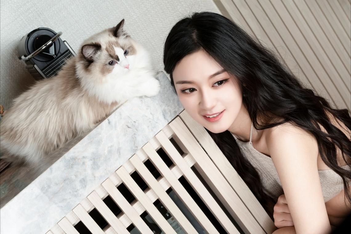 李强主持召开国务院常务会议